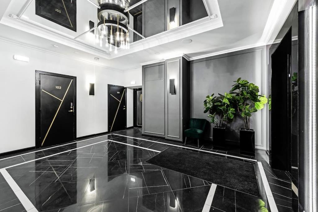 Urban-Glam City Centre Studio With A Gym And Terrace ทาลลินน์ ภายนอก รูปภาพ