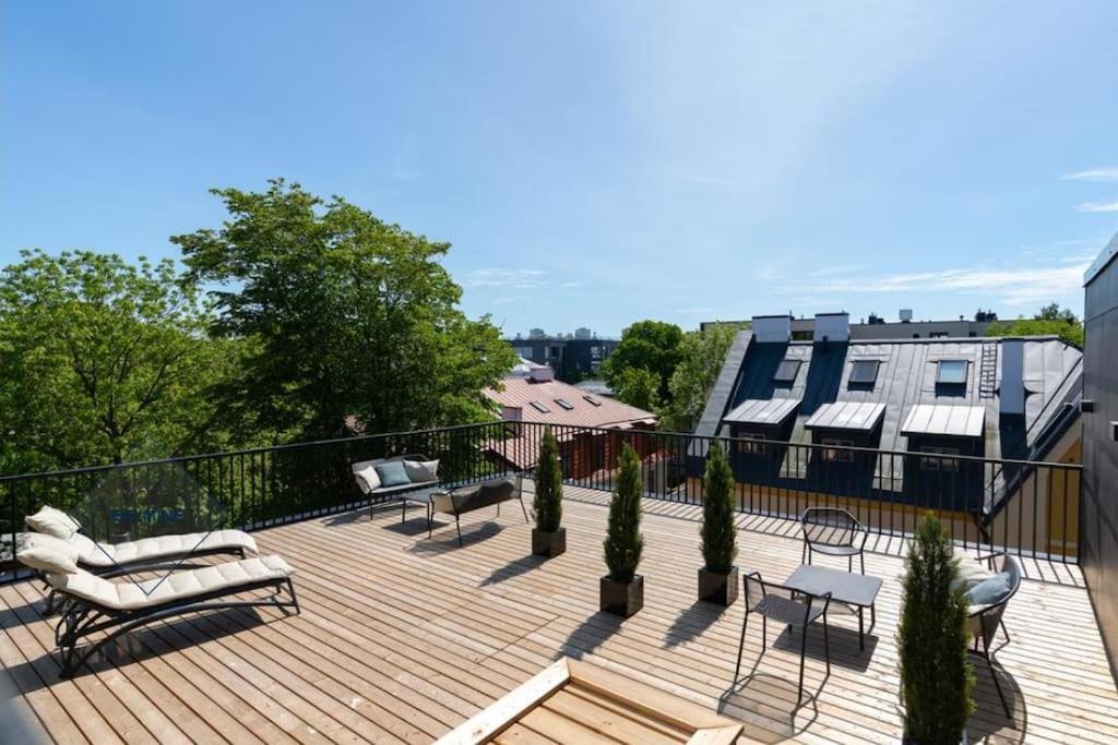 Urban-Glam City Centre Studio With A Gym And Terrace ทาลลินน์ ภายนอก รูปภาพ